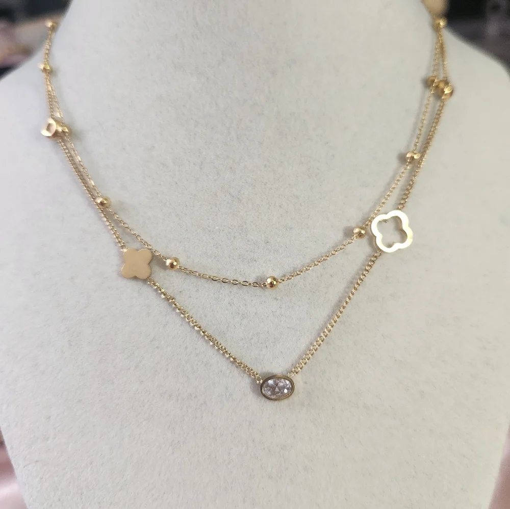 Stainless steel layered crystal clover necklace - Picture 1 of 5